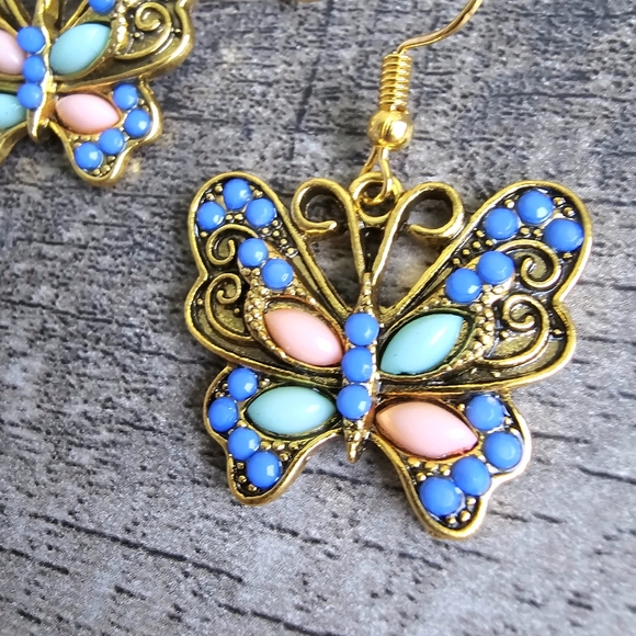 Butterfly Stone Dangle Earrings Periwinkle - Picture 4 of 5